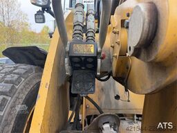 Caterpillar 918M