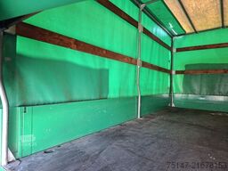 MERCEDES-BENZ 611 D 4,06 m Pritsche/Plane org. 23.111 km