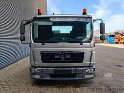 MAN TGL 12.250 4x2 Strasser