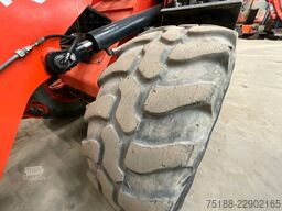 Kubota R 065