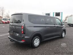 Ford Transit Custom L2H1 8-Sitzer