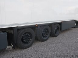 Schmitz Cargobull SKO 24 Doppelstock 2.700 mm Carrier Vector HE19