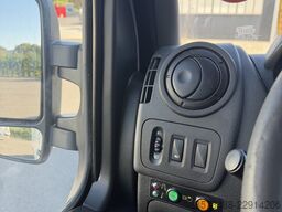 Versalift VTL-145
