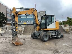 Liebherr A 912