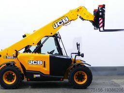 JCB 525 - 60 HiViz T4 4x4x4 - 6m / 2.5. Q -
