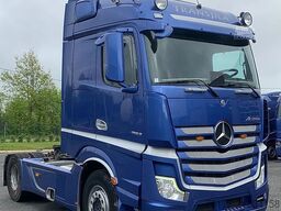 Mercedes-Benz Actros 1853