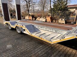 Möslein T 4 VB H1 R neuer 4 Achs Tieflader + Radmulden