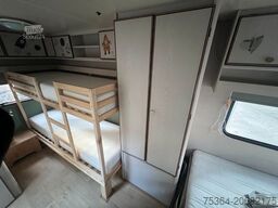 KNAUS Südwind 440 Etagenbett + Festbett + Vorzelt