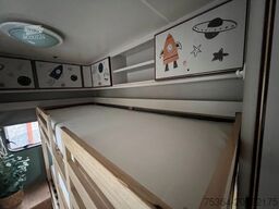KNAUS Südwind 440 Etagenbett + Festbett + Vorzelt