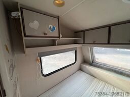 KNAUS Südwind 440 Etagenbett + Festbett + Vorzelt