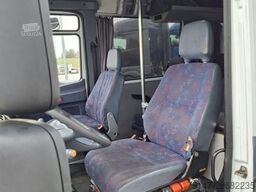 MERCEDES-BENZ 814 D Vario 10 Sitzer Mannschaftswagen Polizei