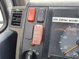 MERCEDES-BENZ 814 D Vario 10 Sitzer Mannschaftswagen Polizei