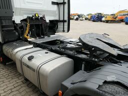 IVECO AS440S46, verstellbare Sattelkupplung, Retarder