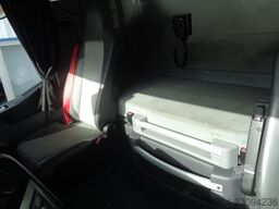 RENAULT T460 Retarder Schubboden- + Kipphydraulik