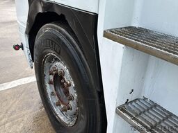 Renault Magnum 470 (POMPE MANUELLE / MANUAL PUMP / BOIT...