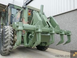 Caterpillar 130G Ex-army