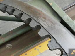 Caterpillar 130G Ex-army