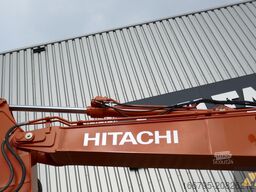Hitachi ZX210LC-7