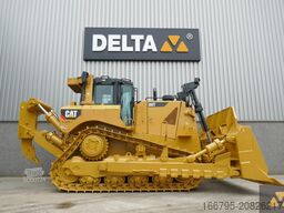 Caterpillar D8T