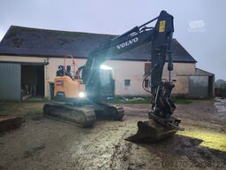 Volvo ECR145EL with Steelwrist rototilt and 2 buckets