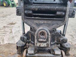 Volvo ECR145EL with Steelwrist rototilt and 2 buckets