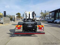 FORD TRUCKS 1833 DC CARRO 4X2 4250 6,9 Lit.