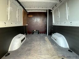 Mercedes-Benz Sprinter 317 CDI 5SITZE+ KLIMA+NAVI+DAB+AHK 2,8t