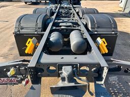 MERCEDES-BENZ Actros 2553 L 6x2 LL Retarder/MirrorCam/StyleLin