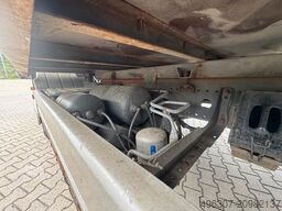 MERCEDES-BENZ Pritsche Plane  6-Zyl. 4x2 1524  4x2  OM 906 LA