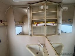 CHATEAU Chiara 380 mit Vorzelt Bettumbau Sitzgruppe