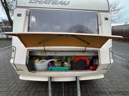 CHATEAU Chiara 380 mit Vorzelt Bettumbau Sitzgruppe