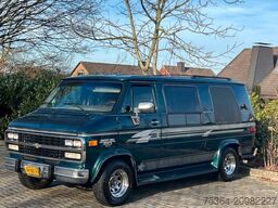CHEVROLET Chevy Van 5.7 V8 Starcraft Low Top Double Cabin