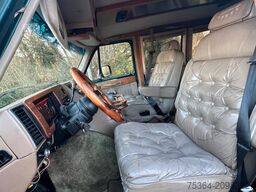 CHEVROLET Chevy Van 5.7 V8 Starcraft Low Top Double Cabin