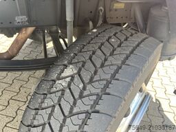 MAN 25/18.284 6x2-4 LL 25/18.284 6x2-4 LL,Kran HMF 1113 K3, Funk, Retarder