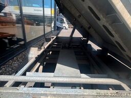 HUMBAUR HTK 3500.31 3-Seitenkipper E Pumpe 1. Hd 3,5t.