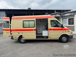 MERCEDES-BENZ Sprinter 313 CDI/Krankenwagen/DRK/23TKM/TOP