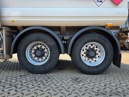  Du. Ing. U. Esterer TA 24.240 / Liftachse / ADR
