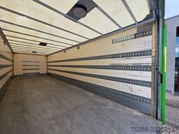 VOLVO FE 320 / Ladebordwand