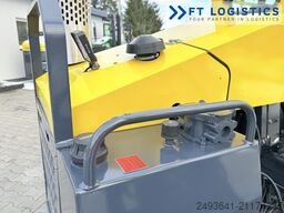 Combilift C4000 GAS DUPLEX 4600 FORK POSITIONER