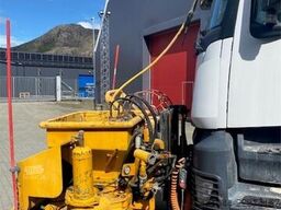 Mercedes-Benz Arocs 8x4 with a AMV 7450H concrete spraying super