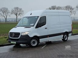 MERCEDES-BENZ SPRINTER 311 L2H2 Mbux RWD!