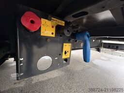 SCHMITZ CARGOBULL SCS 24/L*Mega/Jumbo*Hubdach*Edscha*