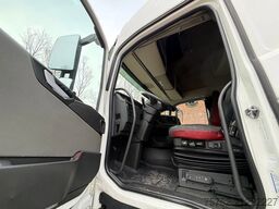 Volvo FH 460 Globetrotter XL Standairco 2x Tank NL Truck