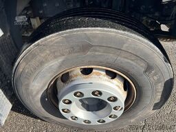 Volvo FM420  8x4 Nachlauf Tridem Retarder Hubkraft 26t