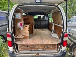 Toyota Hiace 4WD Van