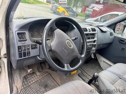 Toyota Hiace 4WD Van