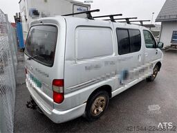 Toyota Hiace 4x4.