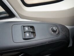 PEUGEOT Boxer 2.2 HDi Pritsche Doka L2 7-Sitzer Klima E5