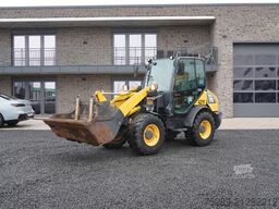 KOMATSU WA 70 Radlader Gabel Schaufel Zentralschmieranla