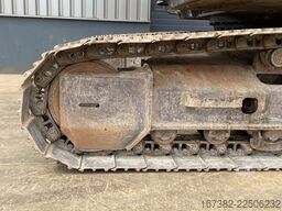 Hitachi ZX210LC-6